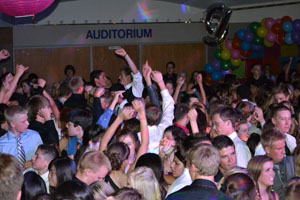 Lewis-Palmer hosts an amazing homecoming dance