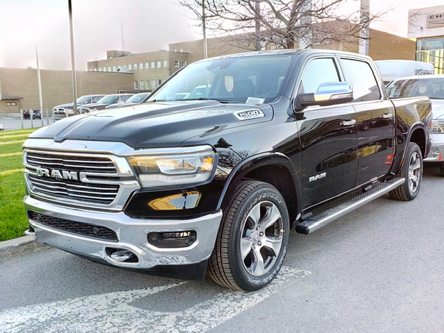 Ram 1500 shines in the sunlight. This picture was photographed by Montreal Dodge Boulevard dealership, QC, Canada 
