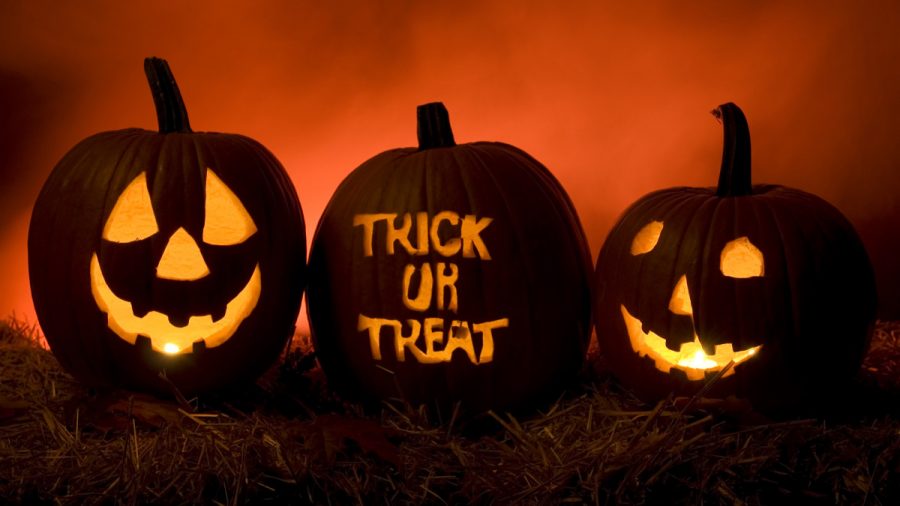 Halloween Facts and Fiction: A In-Depth Analysis of Holiday Urban Legends
